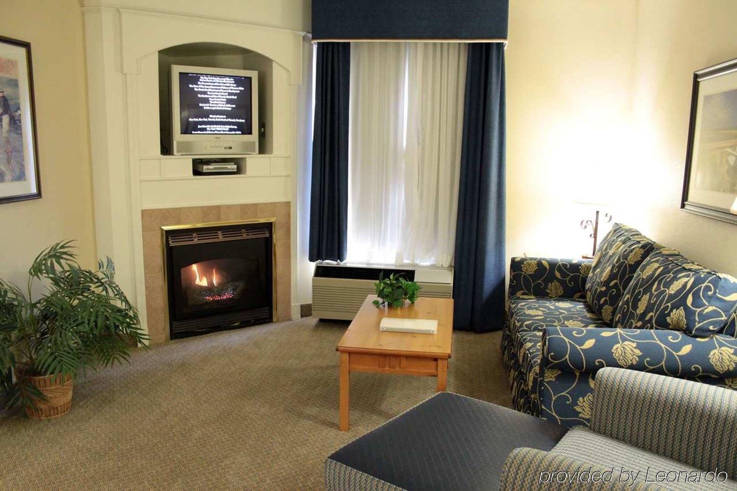 Hampton Inn & Suites Amelia Island-Historic Harbor Front Fernandina Beach Chambre photo
